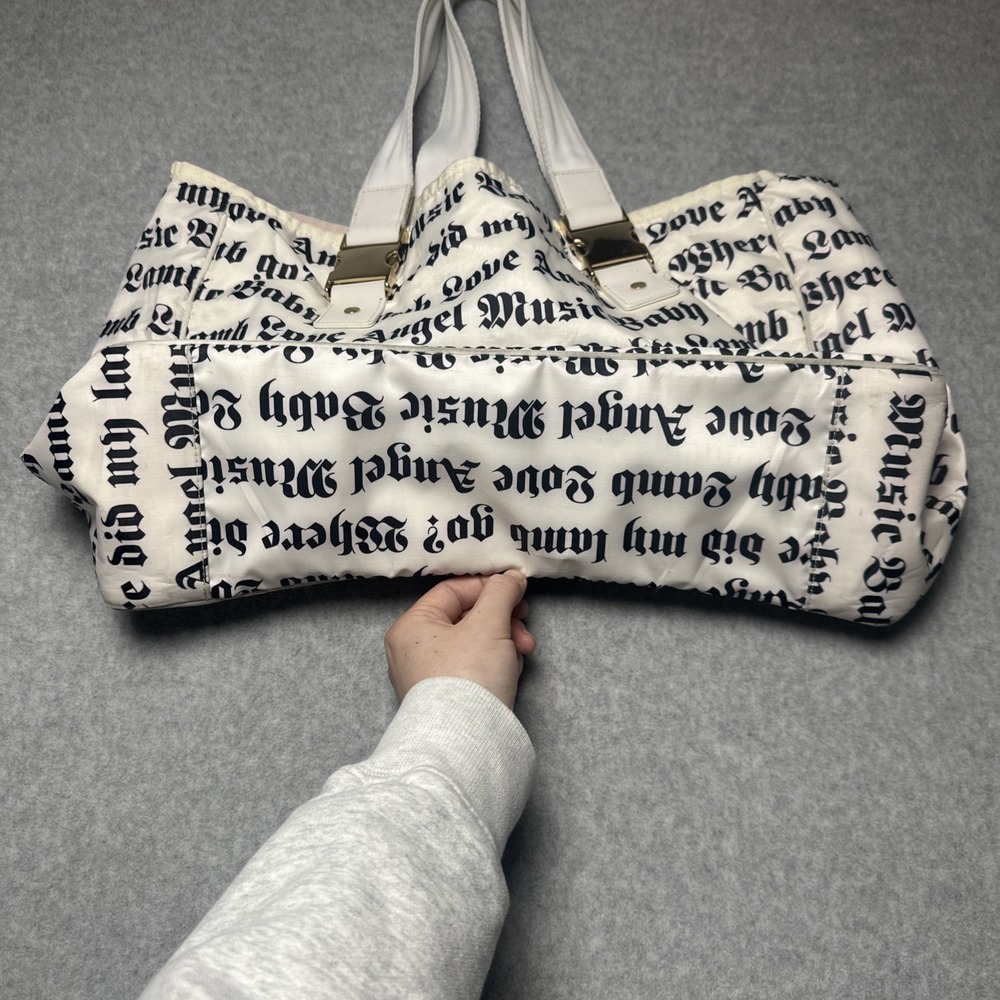 LeSportsac Gwen Stefani L.A.M.B y2k High capacity Tote Bag White/Gold W/ Charm - Picture 5 of 14